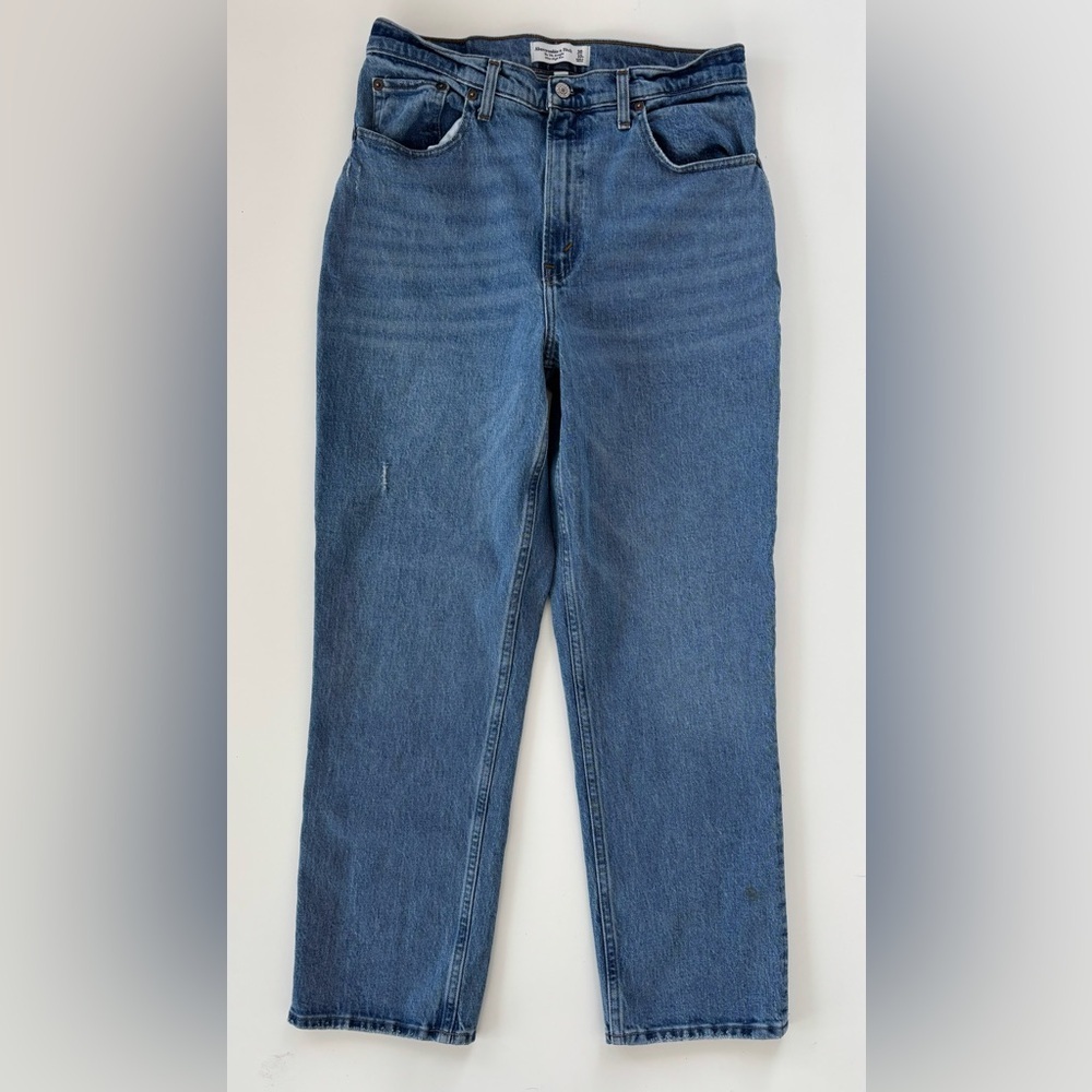 Abercrombie & Fitch Women's Curve Love Ultra High Rise 90s Straight Jean 10/30 - Picture 2 of 10
